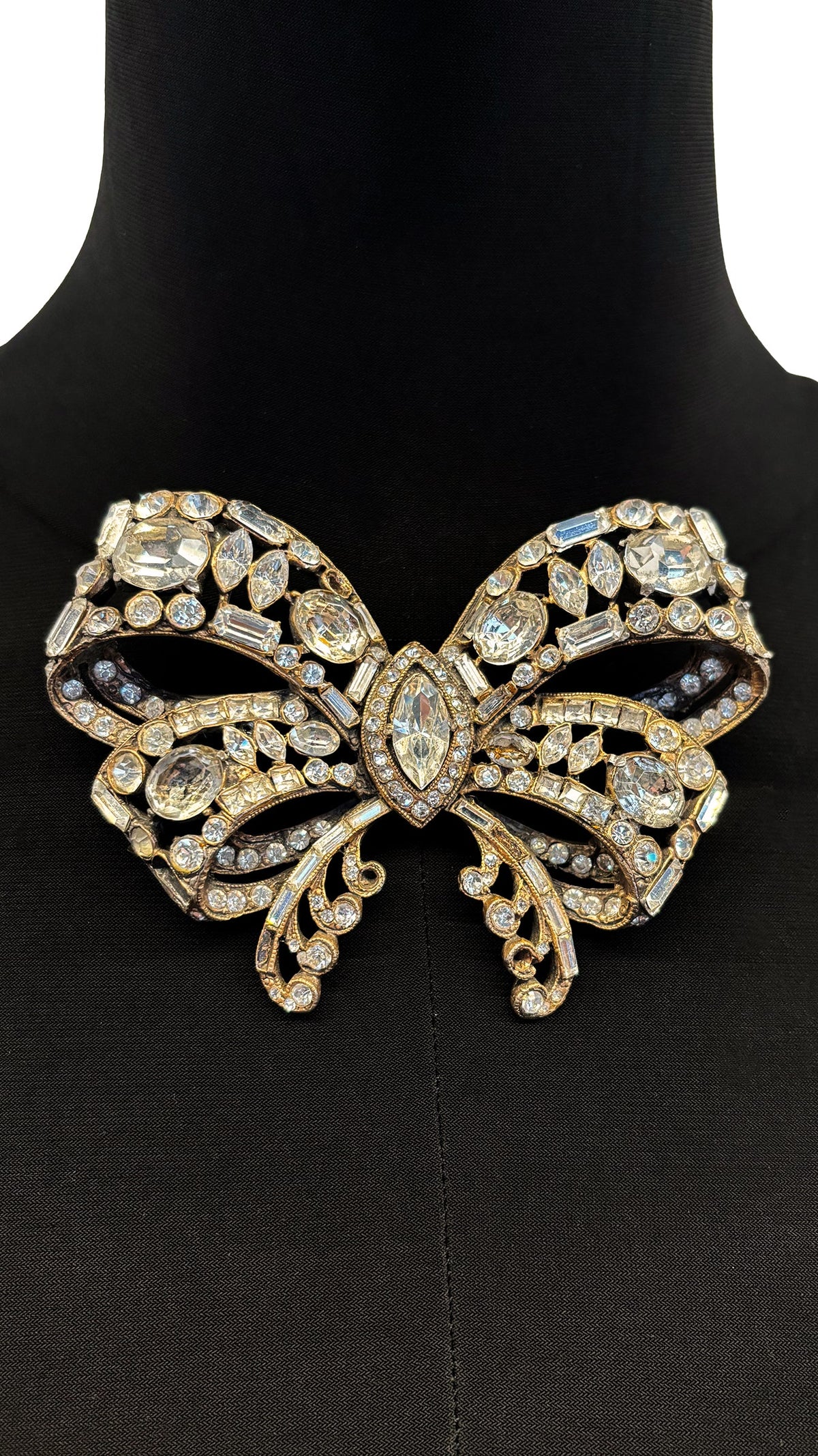Norma Kamali STARET BOW STONE BROOCH