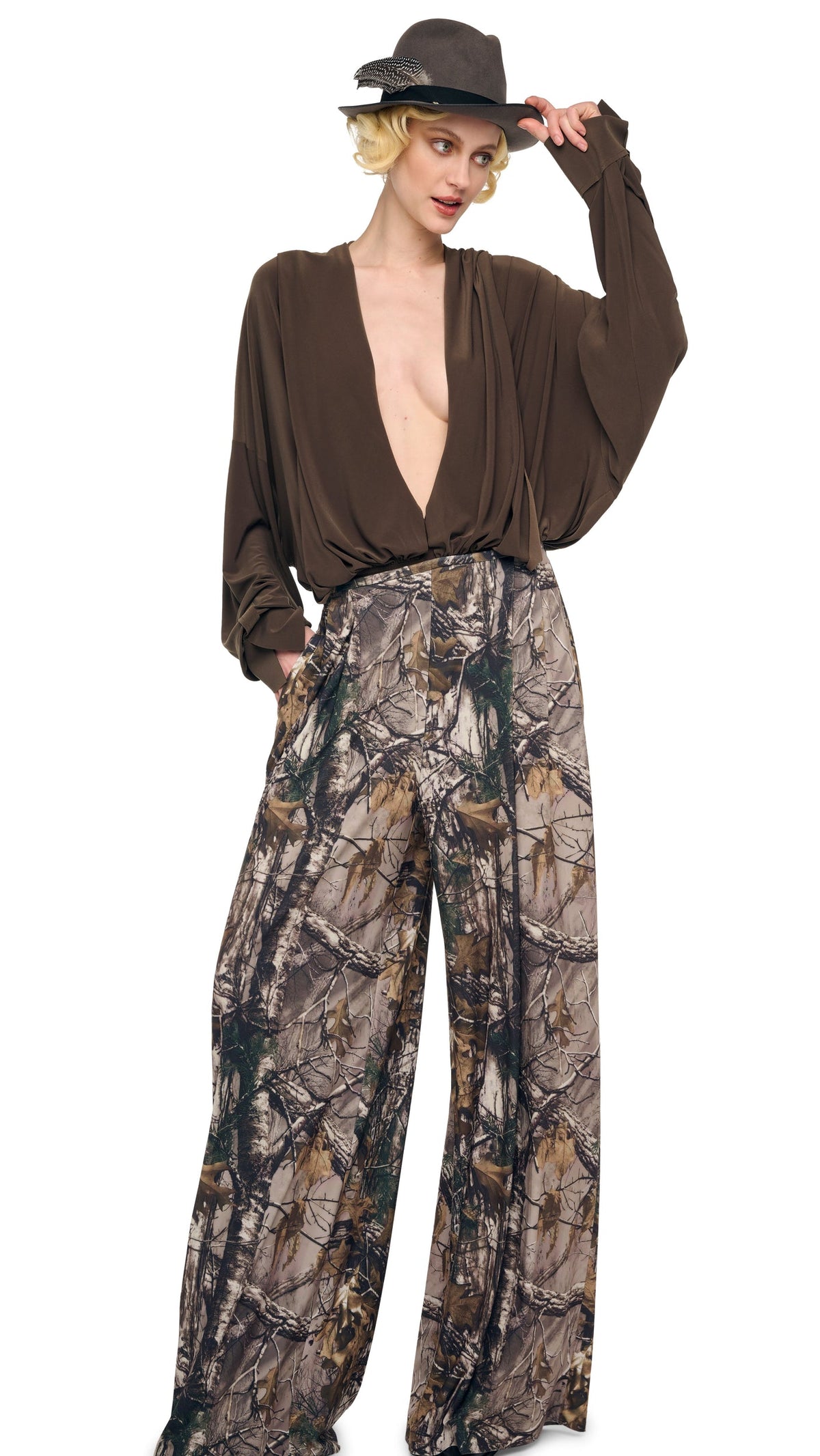 Norma Kamali HOODED SUPER OS BF NK SHIRT BODYSUIT